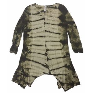 $8 SALE Thomas & Olivia Green Tie Dye Top